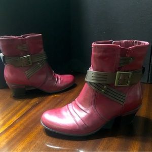 Earth Women's Odyssey Ankle Boot Bordeaux Burgundy Brown strap details 7B EU 37
